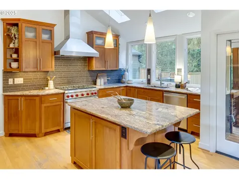 3350 NW Luray Terrace Portland OR 97210