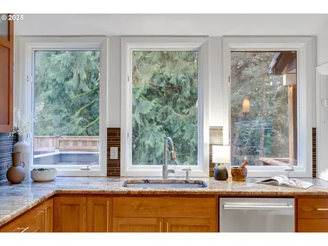 3350 NW Luray Terrace Portland OR 97210