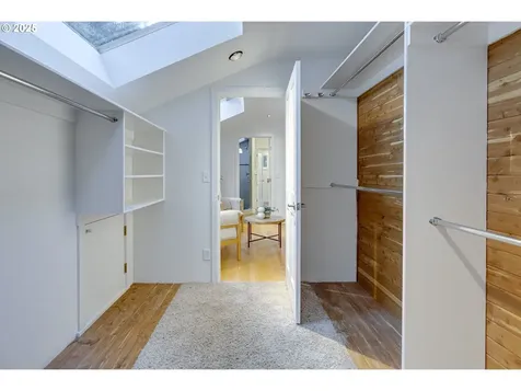 3350 NW Luray Terrace Portland OR 97210