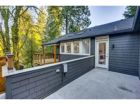 3350 NW Luray Terrace Portland OR 97210