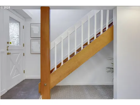 3350 NW Luray Terrace Portland OR 97210