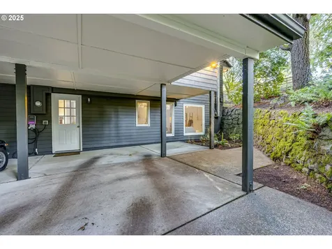 3350 NW Luray Terrace Portland OR 97210