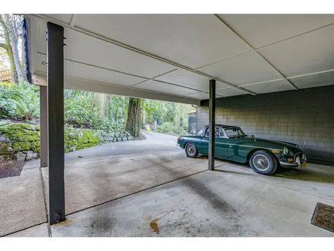 3350 NW Luray Terrace Portland OR 97210