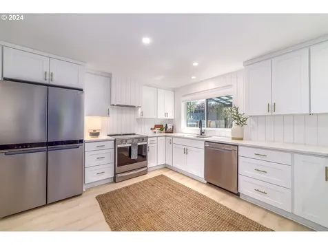 2786 Elysium Avenue Eugene OR 97401