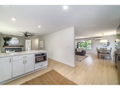 2786 Elysium Avenue Eugene OR 97401