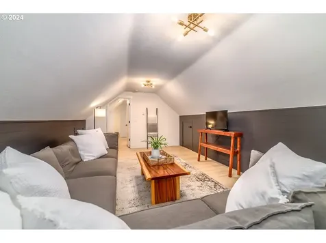 2786 Elysium Avenue Eugene OR 97401
