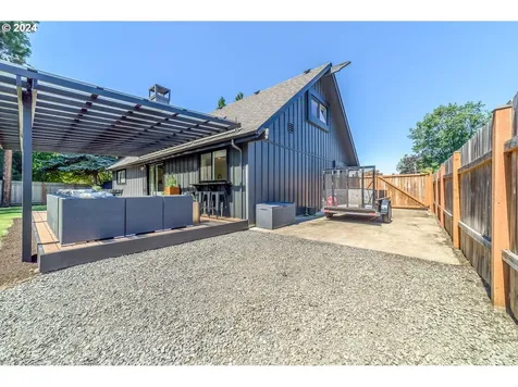 2786 Elysium Avenue Eugene OR 97401