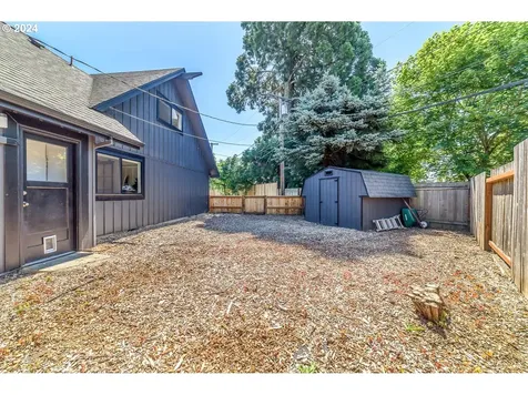 2786 Elysium Avenue Eugene OR 97401