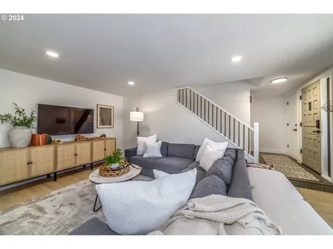 2786 Elysium Avenue Eugene OR 97401