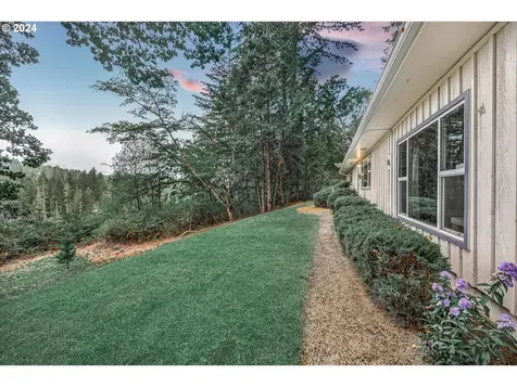 33201 SE Highway 224 Estacada OR 97023
