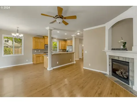 12596 Tradewind Street Oregon City OR 97045
