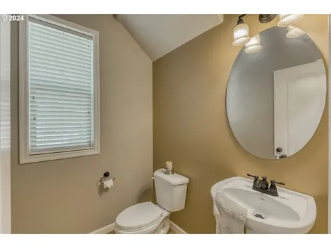 12596 Tradewind Street Oregon City OR 97045