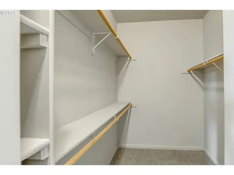 12596 Tradewind Street Oregon City OR 97045