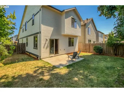 12596 Tradewind Street Oregon City OR 97045