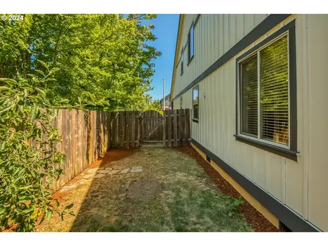 12596 Tradewind Street Oregon City OR 97045