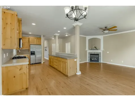 12596 Tradewind Street Oregon City OR 97045