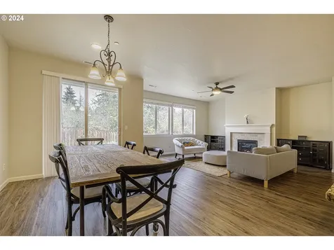 2543 NE Verbena Circle Camas WA 98607