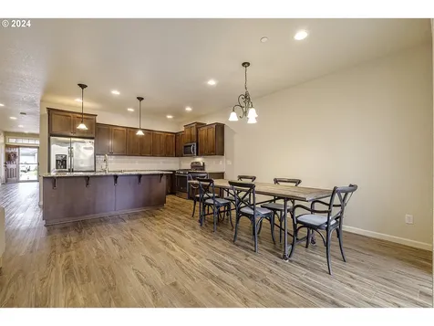 2543 NE Verbena Circle Camas WA 98607