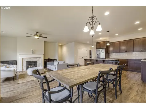 2543 NE Verbena Circle Camas WA 98607