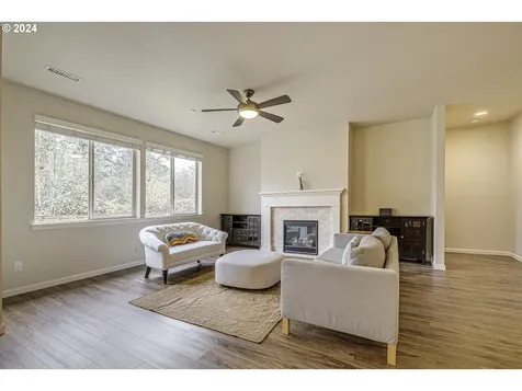 2543 NE Verbena Circle Camas WA 98607