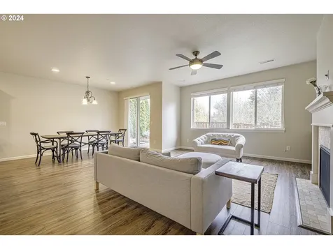 2543 NE Verbena Circle Camas WA 98607