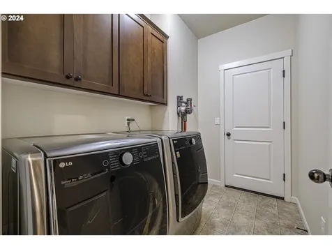 2543 NE Verbena Circle Camas WA 98607