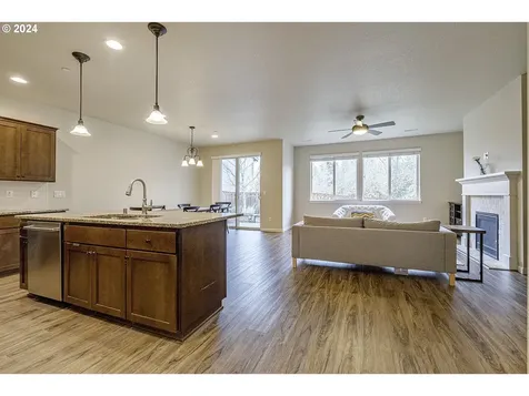 2543 NE Verbena Circle Camas WA 98607