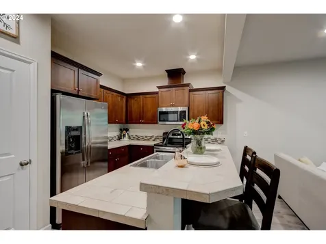 17208 SW 119th Place Portland OR 97224