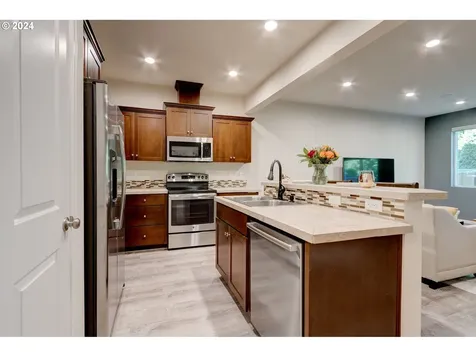 17208 SW 119th Place Portland OR 97224