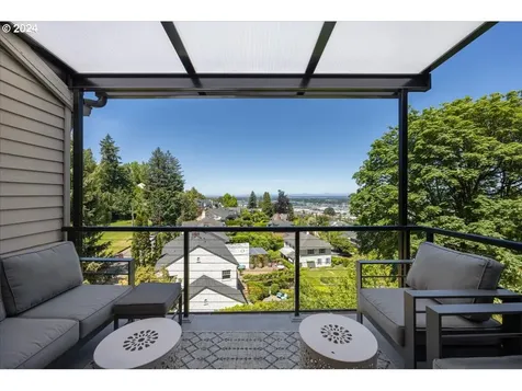2812 NW Ariel Terrace Portland OR 97210