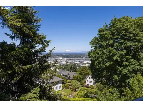 2812 NW Ariel Terrace Portland OR 97210