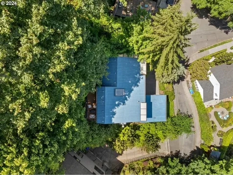 2812 NW Ariel Terrace Portland OR 97210