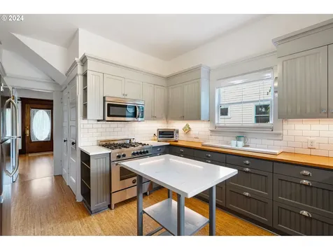 2614 Ne 41st Avenue Portland OR 97212