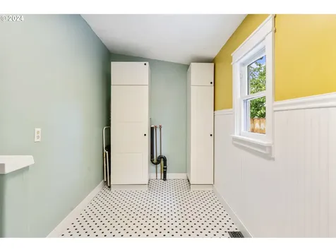 4319 SE Bybee Boulevard Portland OR 97206
