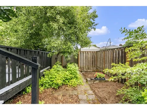 4319 SE Bybee Boulevard Portland OR 97206