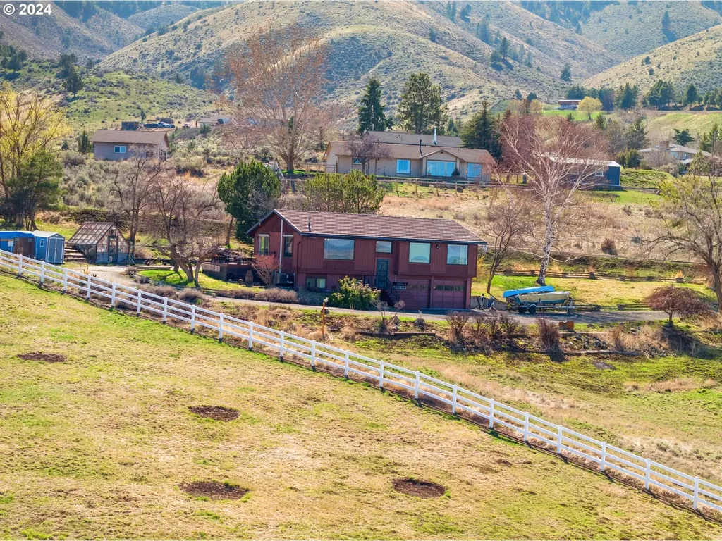 17373 Deer Park Loop Baker City OR 97814