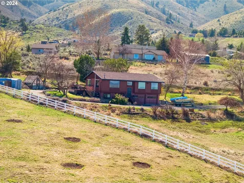 17373 Deer Park Loop Baker City OR 97814