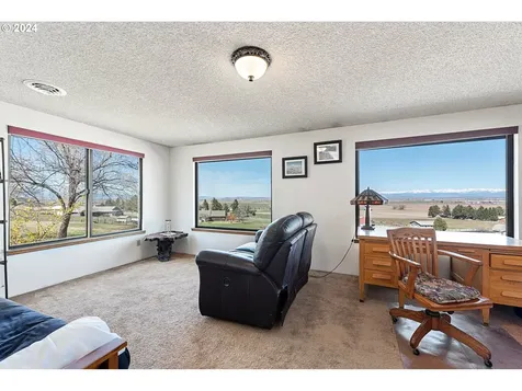 17373 Deer Park Loop Baker City OR 97814