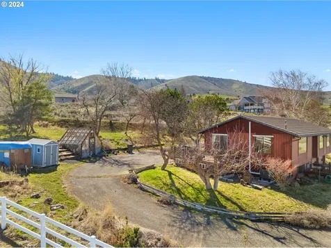 17373 Deer Park Loop Baker City OR 97814