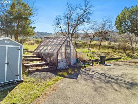 17373 Deer Park Loop Baker City OR 97814