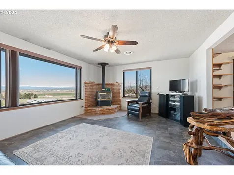 17373 Deer Park Loop Baker City OR 97814