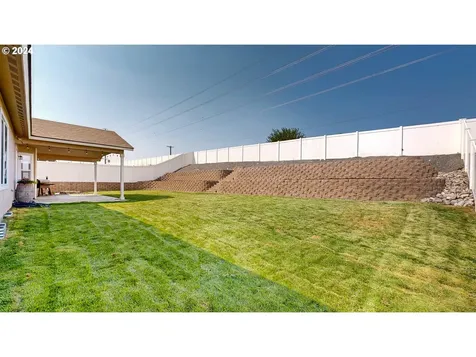 2614 Curlew Street Umatilla OR 97882