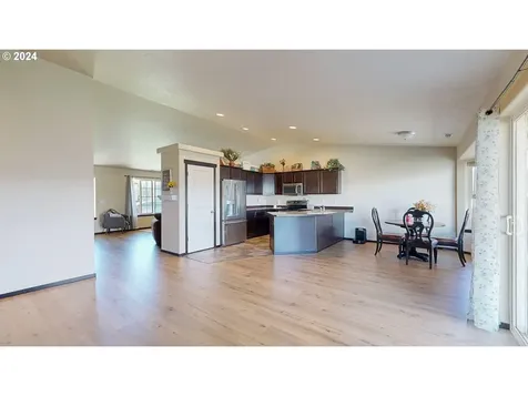 2614 Curlew Street Umatilla OR 97882