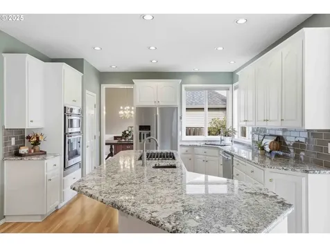 11060 SW Byrom Terrace Tualatin OR 97062
