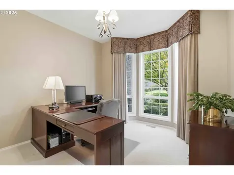 11060 SW Byrom Terrace Tualatin OR 97062