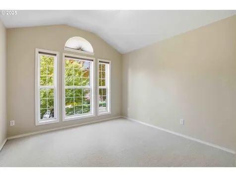 11060 SW Byrom Terrace Tualatin OR 97062