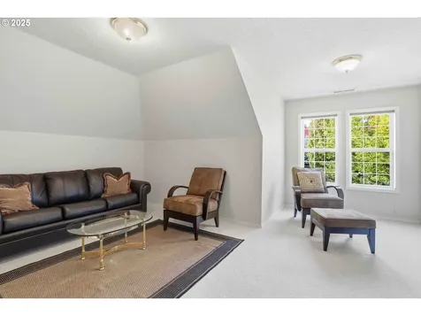 11060 SW Byrom Terrace Tualatin OR 97062