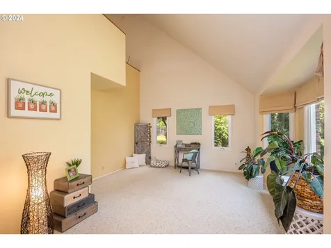 644 Pool Street Eugene OR 97401
