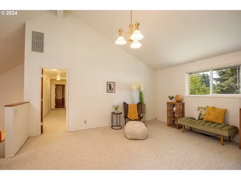 644 Pool Street Eugene OR 97401