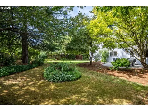 644 Pool Street Eugene OR 97401